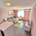 2 In Marica * Pula