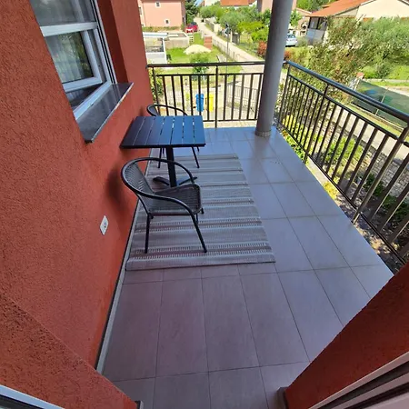 2 In Marica