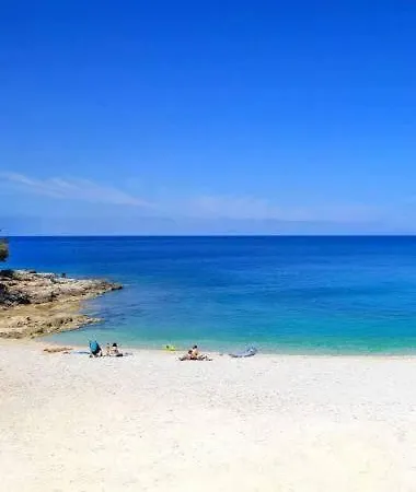 2 In Marica * Pula